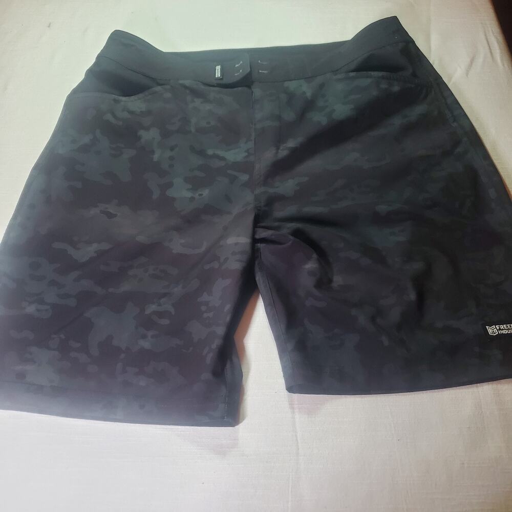 Freedom Industries Men's Swim Shorts Trunks Size 32
